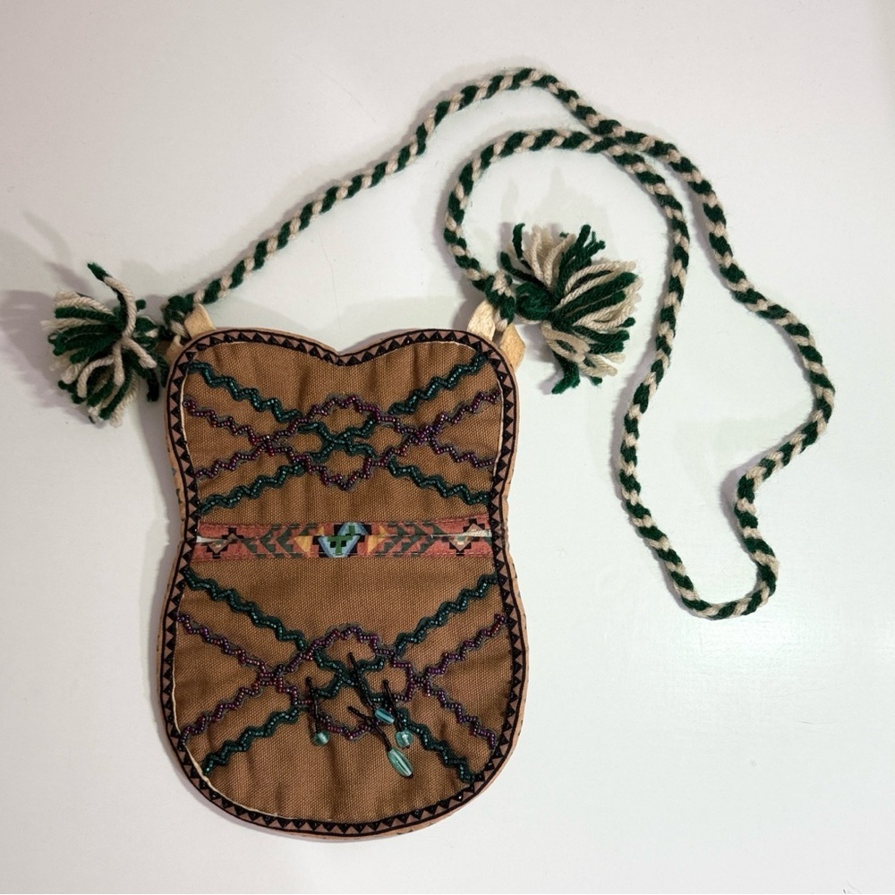 CANVAS BEADED BULLET BAG/SMALL PURSE MADE IN THE CREE NATION OF MISTISSINI!